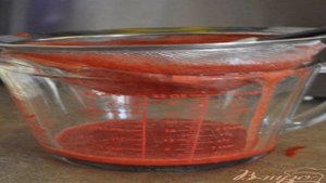 Торт с клубничным муссом и белым шоколадом