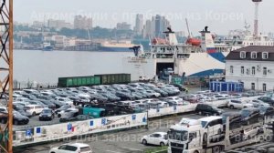Разгрузка парома с автомобилями из Кореи во Владивост