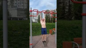 Дворовый атлетизм - отличный способ быть в форме в 40 + лет ...🤟🤟🤟