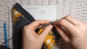 Шапочка шлем. Чепчик двойной с манишкой. Часть 2