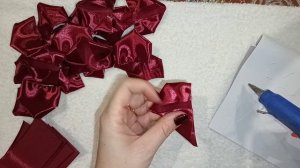 Розы из атласной ленты. Прекрасный подарок своими руками.#розы #розыизатласнойленты