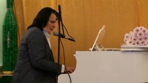 "Прошу простить"
Музыка, слова и исполение - Вячеслав Ольховский