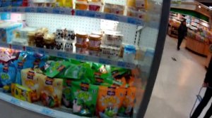 Мишань / Китай / Супермаркет напротив гостиницы Новая Мишань / Конец апреля 2019