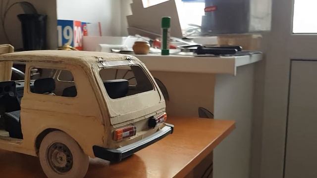 NIVA 2121 из картона, салон и двигатель готовы смотреть онлайн