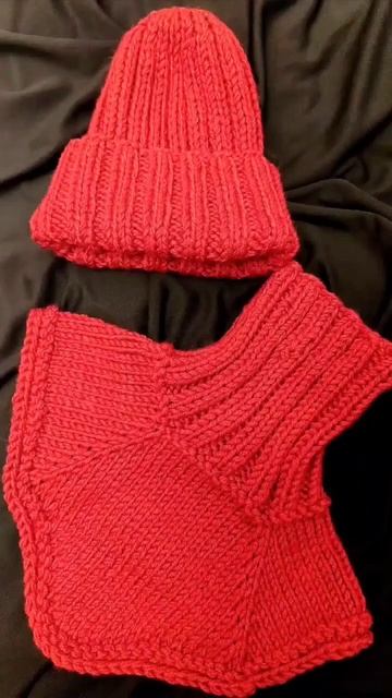 #вязаныешапки на странице @by_qorlan #шапкиспицами #ручнаяработа #вязание #shorts #рукоделие смотреть онлайн