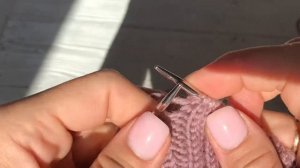 Как связать лицевые и изнаночные петли классическим способом?