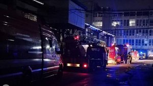 МЧС сообщило о тушении пожара в производственном здании в Санкт-Петербурге