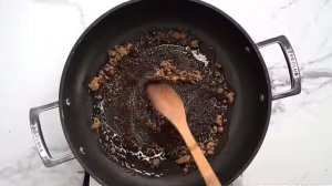 VkusniyDen вьетнамская острая  карамелизированная курочка