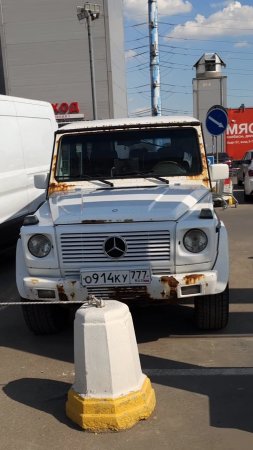 Мерседес Гелик, кузов уничтожен, но он едет!
