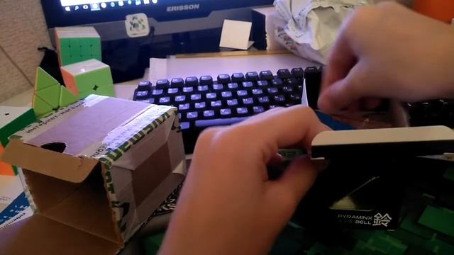 АНБОКСИНГ С САЙТА CUBEMARKET | MoFangGe X-man Bell Pyraminx и смазка M-Lube. смотреть онлайн