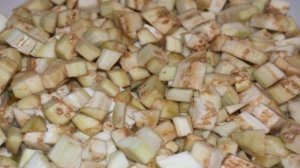 Синенькие тушеные в томате