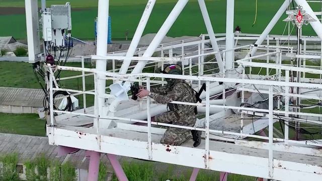Боевая работа мобильной группы бригады связи