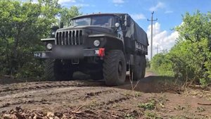 Военные автомобилисты встретили профессиональный праздник в зоне СВО