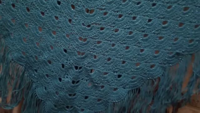 Шаль ракушками. Ну очень большая и тёплая!!! смотреть онлайн