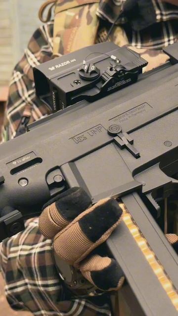 S&T UMP9 смотреть онлайн