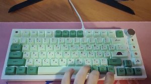 Клавиатура ajazz ak820 со смазанными красными свитчами.