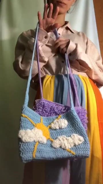 связала маленькие сумочки х2 UwU #handmade #crochet  #вязание #пряжка #сумки