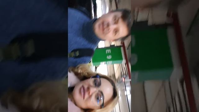 Вокруг только щедрые мужчины! смотреть онлайн