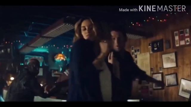 Чтобы не происходило вокруг - не выходи из дома... смотреть онлайн