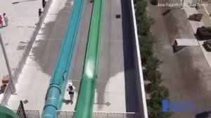 В Калифорнии ребенок вылетел с горки в аквапарке