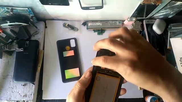 Самсунг Галакси м30s.очень грубая подделка. смотреть онлайн