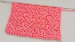 Красивый и совсем несложный ажурный узор спицами.