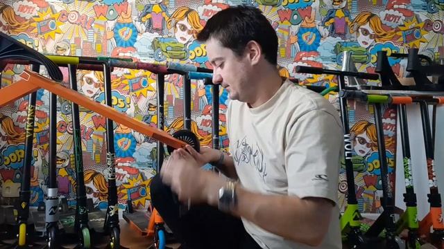 как установить лыжи на трюковой самокат смотреть онлайн