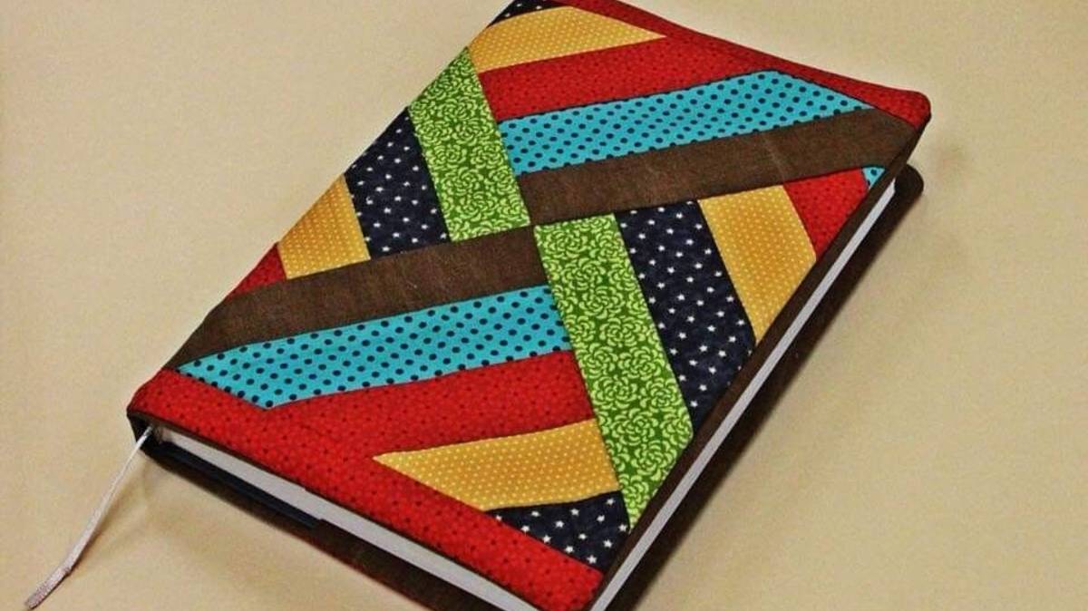 38 Идей для Вдохновения: Лоскутные Обложки для Книг и Блокнотов �✂️📚