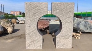 "Лунные врата" на складе