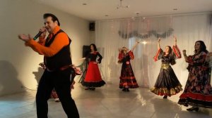 Цыганские танцы и песни "Песня Яшки цыгана". Певец Евгений Берлин. Школа цыганского танца "Экспромт