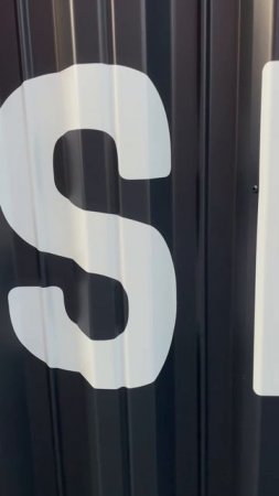 Нанесение логотипа компании на хозблоки SKOGGY как способ повышения узнаваемости