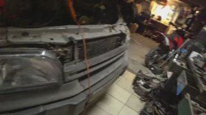 87 форд транзит- приехала ручка двери багажника . меняем
