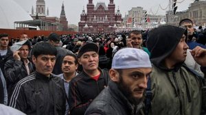 Лоббисты мигрантов себя проявили. "Историк" снова врёт