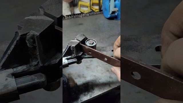 как согнуть кронштейн крепления водостока, самодельн? смотреть онлайн