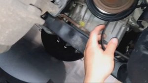Mercedes-Benz Vito заклинила обгонная муфта генератора