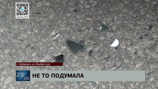 Сбил с толку: автомобилистка неверно поняла намерения байкера и ссадила его с седла на Выборгской