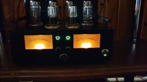 Ламповый усилитель с темброблоком (РР) на 6п3с-е , (6п6с).
Работа в темноте.