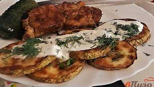 Жаренные кабачки с чесноком и любистоком