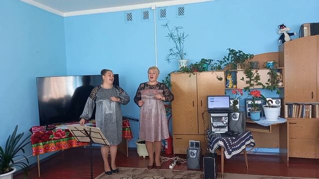 "Вишня белоснежная цветет" исп. Тамара Богомолова и Ол? смотреть онлайн