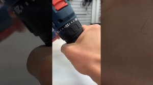 Дрель-Шуроповерт Bosch GSB 185-LI