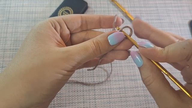 Вязание крючком для начинающих - Набор петель крючком и как делать первую петлю крючком смотреть онлайн
