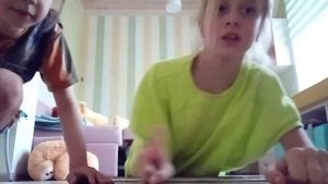 ЙОГА челендж  с подругой 😆🌸🌺