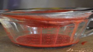 Торт с клубничным муссом и белым шоколадом