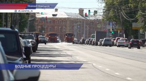 Дороги Нижнего Новгорода поливают из-за аномальной жары