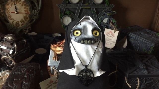 Демоница монахиня Валак