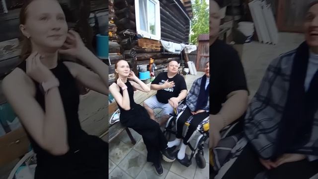 Тяжко сейчас понять молодежь 🤣, а ведь когда-то мы тоже были такими и разговаривали на своём сленге