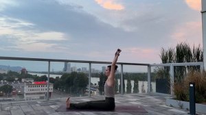 Йога для снятия зажимов с плеч и спины