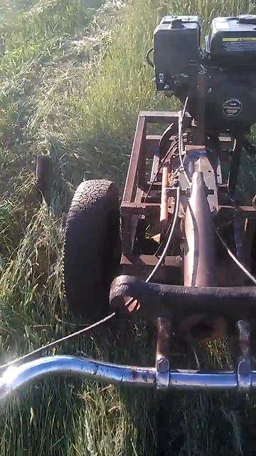 Самодельный мотоблок. Косим сено смотреть онлайн