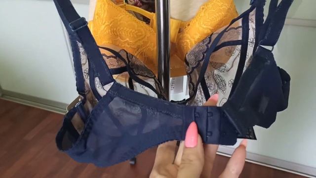 630 Бюстгальтер Gorsenia смотреть онлайн