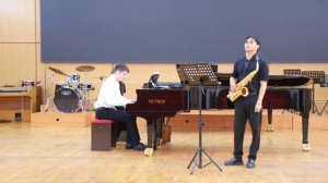 Р.Молинелли - "Танго-клуб" из сюиты "Четыре картинки Нью-Йорка" для саксофона с оркестром